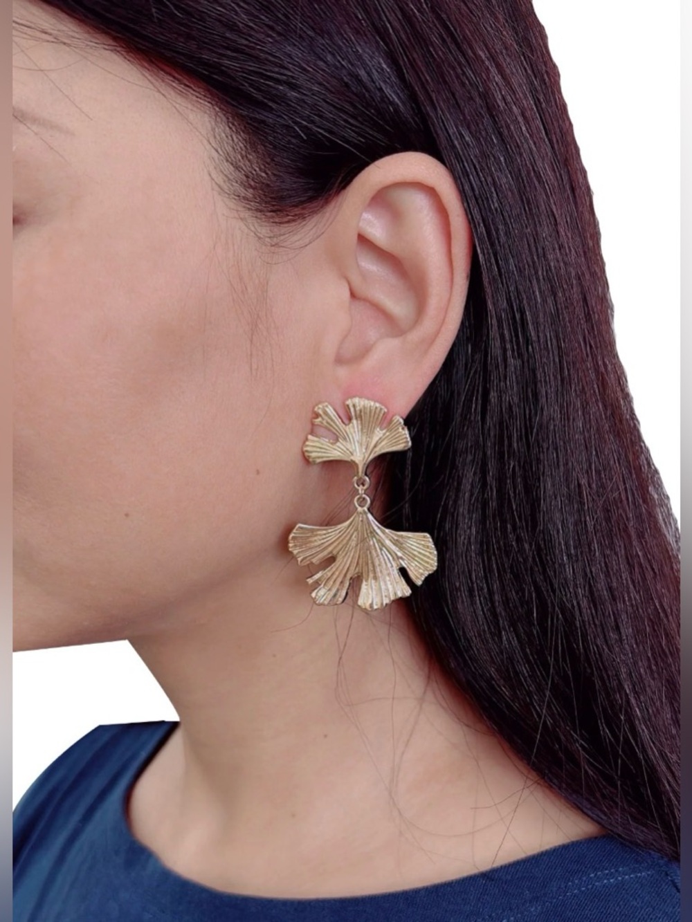 Time and Tru Metal Gingko Earrings Gold Plated